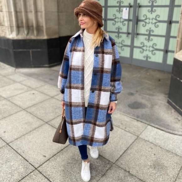 H&M Jackets & Blazers - H&M blue plaid Oversized Coat